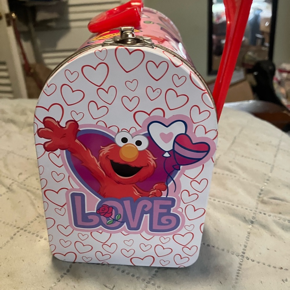 Sesame Street Mail/Lunchbox - Picture 7 of 9
